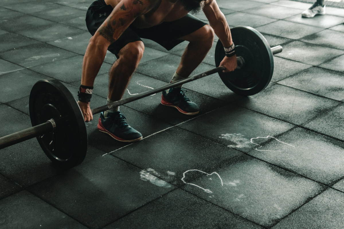 starting a deadlift for best exercise for back thickness